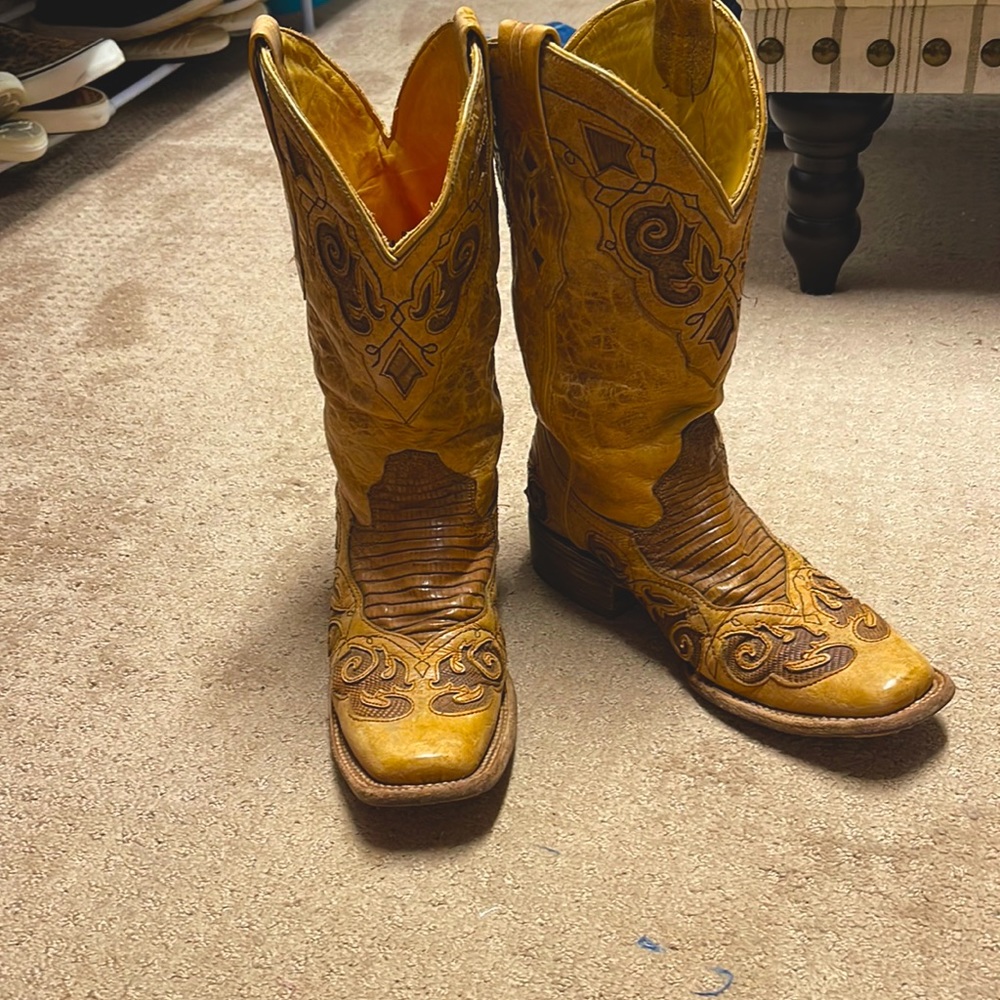 Corral Boots